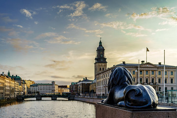 Sunset view from Burunnsparken city centre of Gothenburg - obrazy, fototapety, plakaty