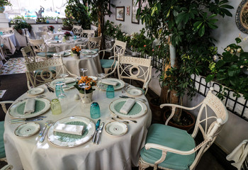 set table in a romantic Italian cafe