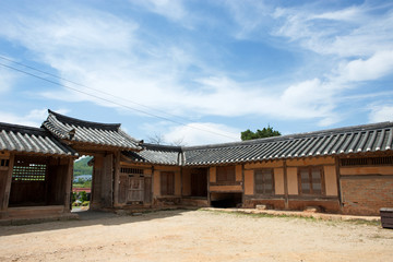 Fototapeta premium Traditional Korean house in Asan-si, Korea.