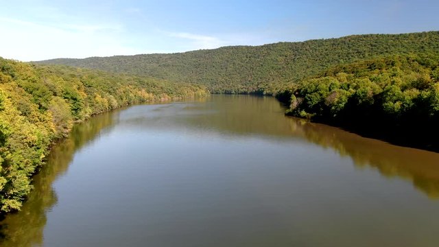 Aerial descending shot in Raystown lake, Pennsylvania.