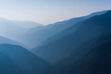 Türaufkleber Nach Farbe Wunderschöne bhutanesische Bergkette