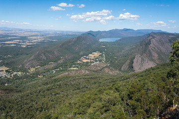 Fototapeta na wymiar View over Halls Gap and Lake Bellfield in Victoria, Australia.
