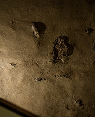 cratera en la pared