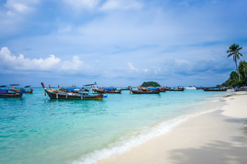 Fototapeta na wymiar Tropical beach in Koh Lipe, Thailand