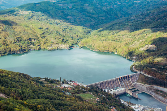 Hydroelectric power plant Perucac on Drina river. © zorandim75