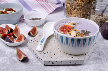 Granola with yogurt