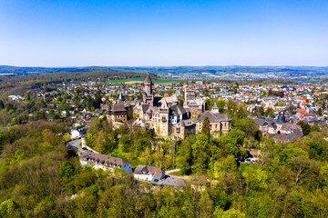 Schloss Braunfels, mit Hubertusturm, Neuer Bergfried, Georgturm und Alter Stock Braunfels, Hessen,...