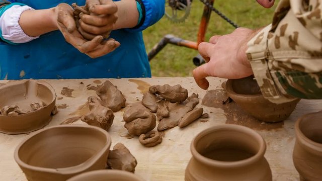 Master class on teaching pottery.