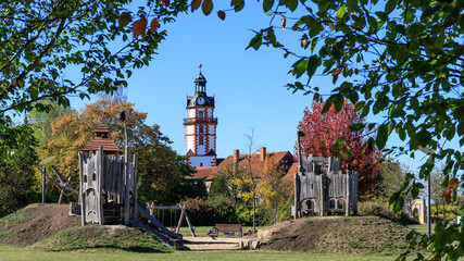 Spielplatz im Schlosspark von Schloss Ehrenstein