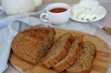 rye bread sliced for sandwiches