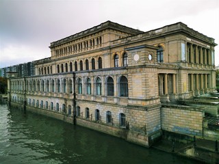 Fototapeta premium The historic building of the former Koenigsberg exchange on the Pregel river. Now the building of the Art Museum. The fall of the year.