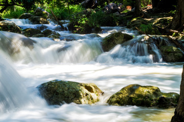 cascada en movimiento © Milhouse