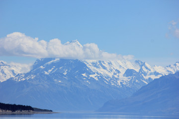 mount cook or aoraki in canterbury, new zealand