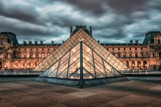Louvre museum in evening