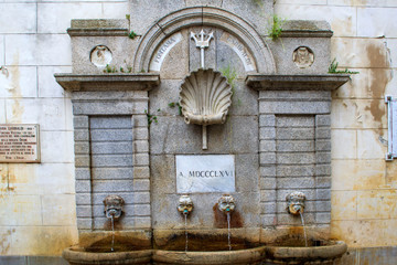 Fototapeta na wymiar Fontana Garibaldi o Fontana Vecchia - Pizzo Calabro (VV)