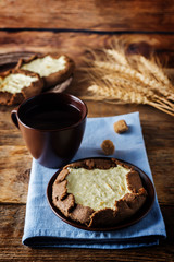 Cottage cheese or ricotta rye breakfast cakes