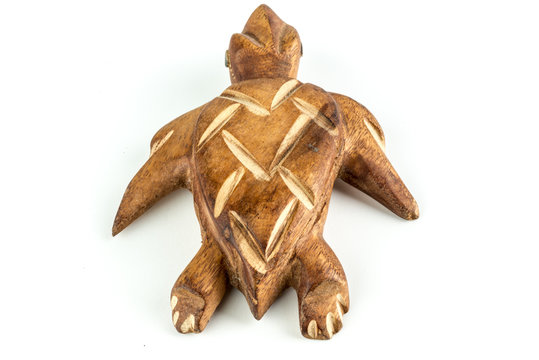 Handcrafted wooden turtle souvenir made in Costa Rica - NO AUTHOR