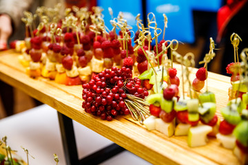 Buffet reception fruit, wedding close-up