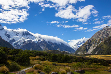 Fototapeta na wymiar view of Mount Cook and surrounding mountains from Aoraki Mount Cook Village