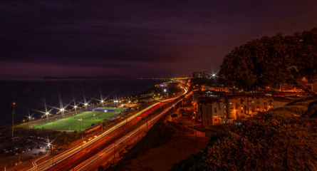 Fototapeta na wymiar Costa Verde Noche