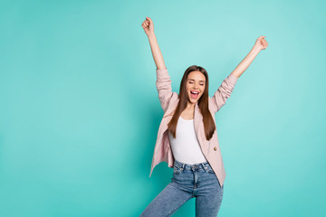 Portrait of her she nice-looking attractive lovely cheerful cheery satisfied delighted...
