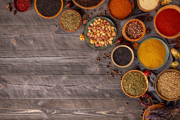 Obraz na płótnie Canvas Indian spices and herbs