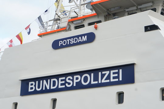 Küstenwache Schiff Potsdam der Bundespolizei