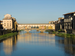 Italia, Firenze, veduta della città. Il Ponte Vecchio e fiume Arno