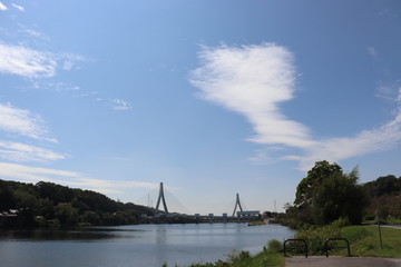 Obraz premium 橋と空