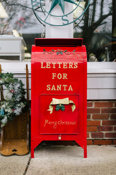 Santa Mailbox Images – Browse 2,206 Stock Photos, Vectors, and