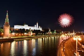 Fototapeta na wymiar fireworks in honor of the holiday in the capital