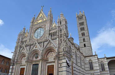 Fototapeta na wymiar Catedral de Siena, en Siena Florencia Italia