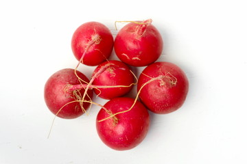 red nuts radish