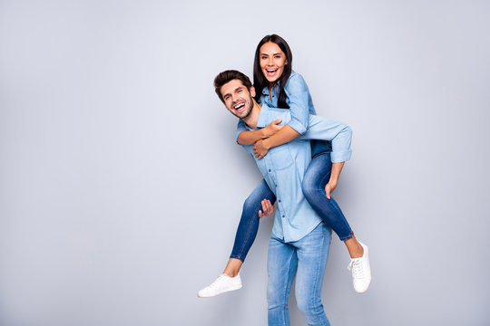 Black girl giving friend a piggyback ride Stock Photo - Alamy