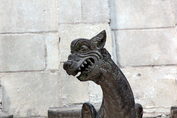 sculpture sur la cathédrale