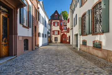 Fototapeta na wymiar Empty Alley Amidst Buildings In City