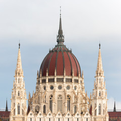 Obraz premium Hungarian Parliament Building and Dunabe river, Budapest, Hungary