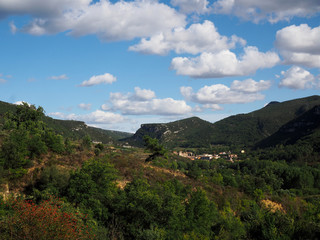 Fototapeta na wymiar El pueblo de Oña en la provincia de Burgos, España.
