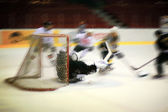 Hockey goalie