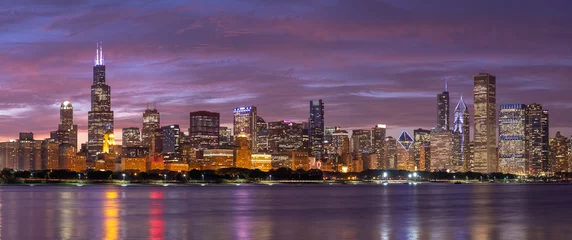 Foto op Aluminium Chicago downtown buildings skyline panorama © blvdone