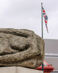 Artwork in front of London's British Library © Nieuwenkampr