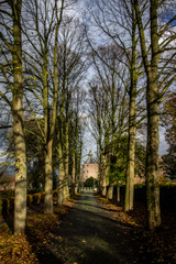 Naklejka premium Kasteel Ammersoyen Entrance Road - Dutch Medieval Castle in Ammerzode