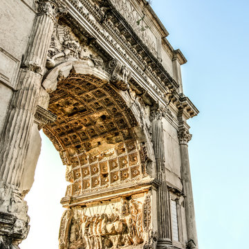 Triumphal Arch of Titus on the Via Sacra of the Roman Forum. Constructud in 82 AD by Emperor Domitian to commemorate Titus&acute;s victories