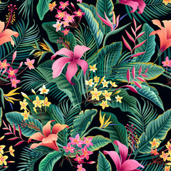 naadloos bloemenpatroon. tropisch bloemenpatroon met hibiscus en palmbladeren op zwarte achtergrond