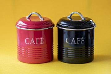 Boite métalliques contenants du café