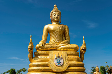 Obraz premium The Golden Buddha in Phuket