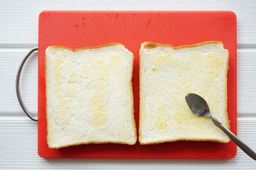 サンドイッチづくり