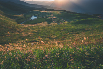 奈良県　曽爾高原のススキと秋の夕景