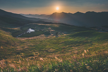 奈良県　曽爾高原のススキと秋の夕景