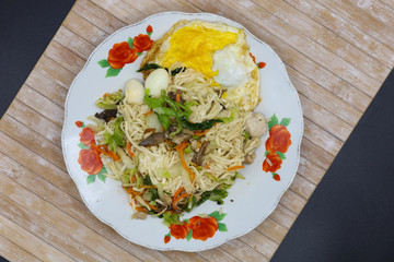 One of the best chinese fried noodle in Mandalay.